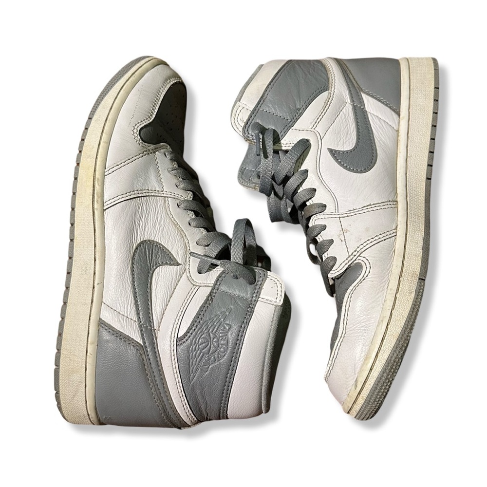 NIKE AIR JORDAN 1 RETRO HIGH OG 'STEALTH' Size 9.5 Pre Owned